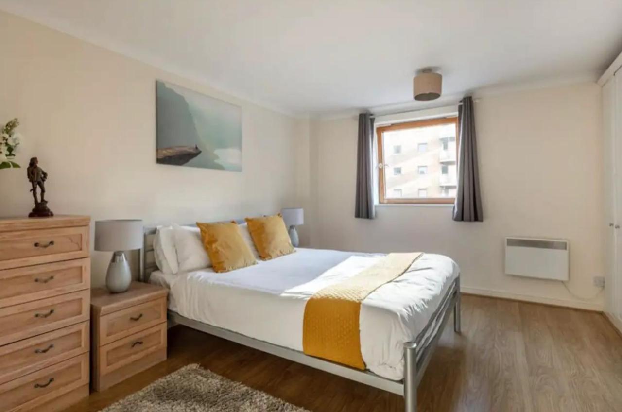 1 Bedroom Flat With Free Parking London Exterior photo