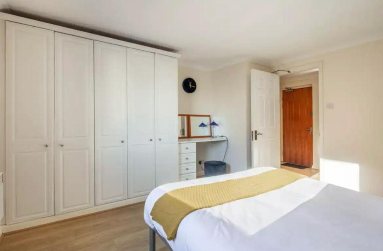 1 Bedroom Flat With Free Parking London Exterior photo