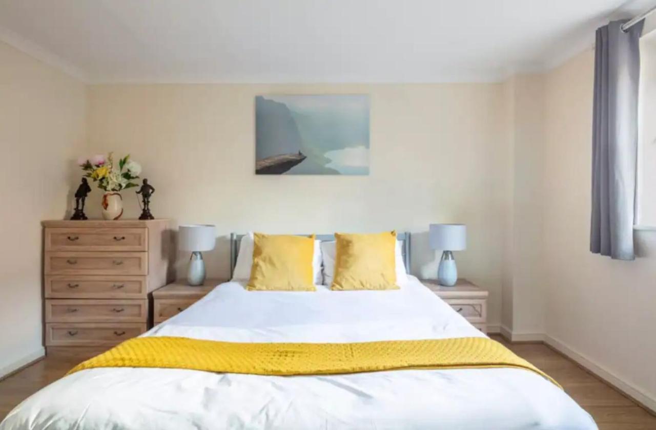 1 Bedroom Flat With Free Parking London Exterior photo