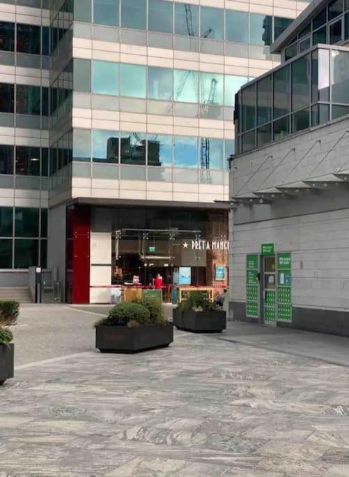 1 Bedroom Flat With Free Parking London Exterior photo