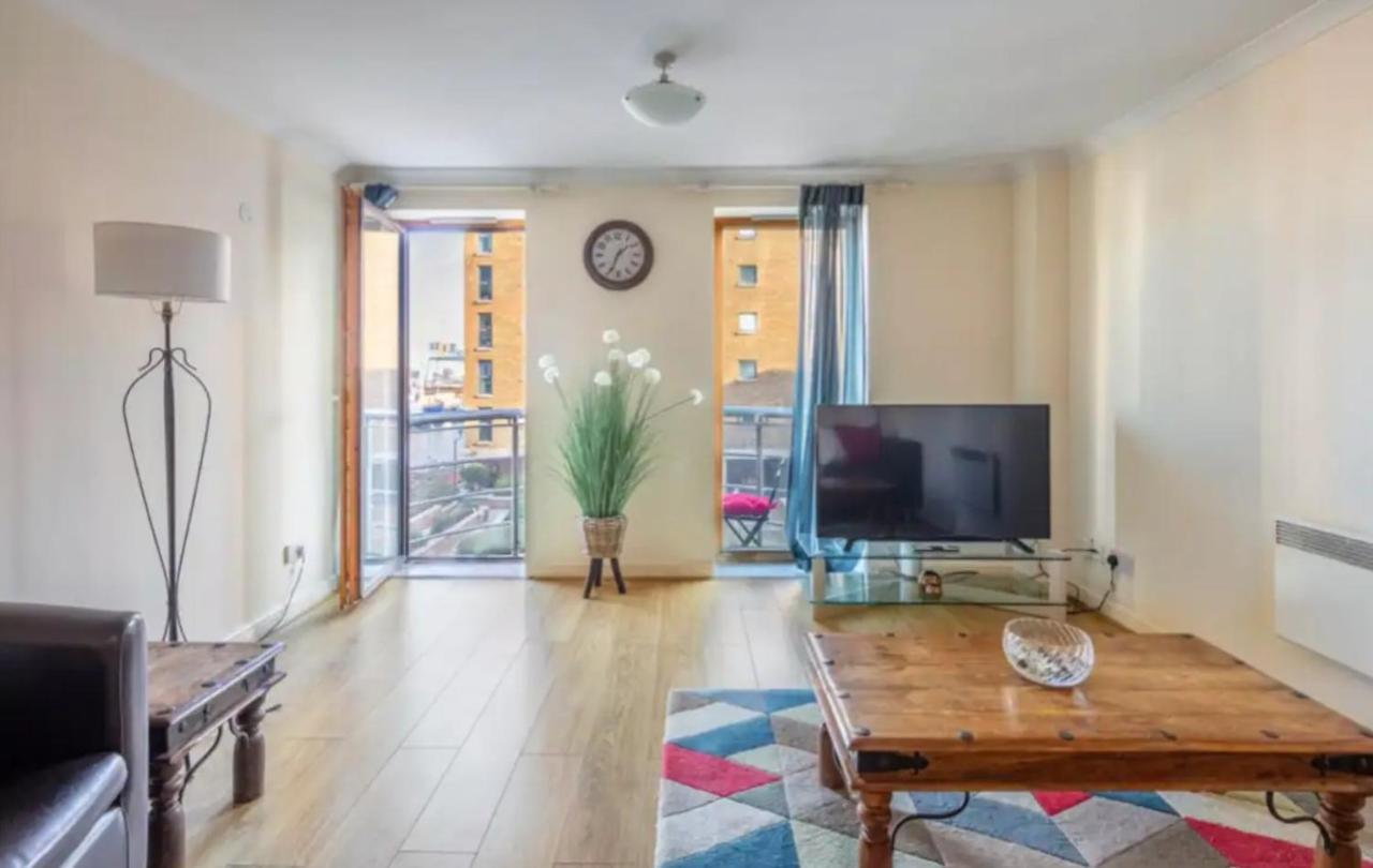 1 Bedroom Flat With Free Parking London Exterior photo